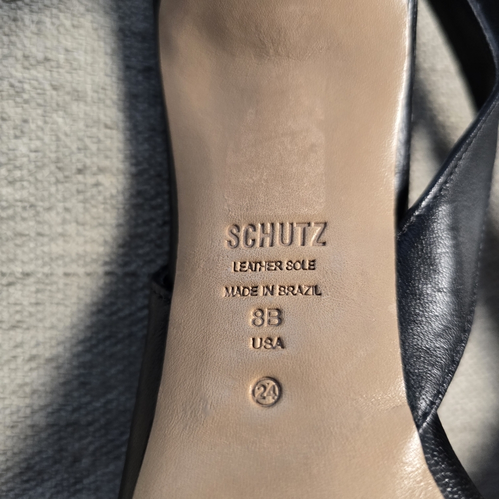 Schutz • Emma Black Leather and Clear Vinyl Pointed-Toe Slingback Pumps Sz 8 - Picture 11 of 11